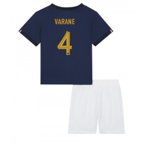 Francuska Raphael Varane #4 Domaci Dres za Dječji SP 2022 Kratak Rukavima (+ kratke hlače)